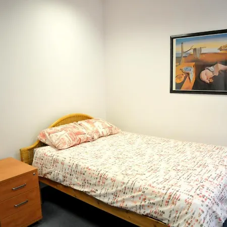 Economic Rooms- 24h Self Check-in Oda ve Kahvaltı Poznan