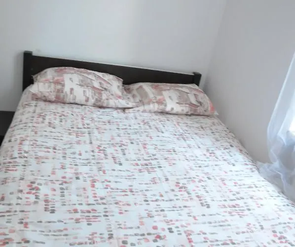 Economic Rooms- 24h Self Check-in Bed & Breakfast *