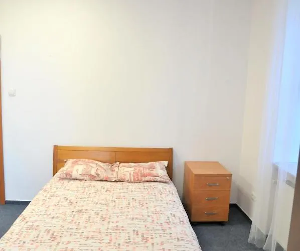 Economic Rooms- 24h Self Check-in Bed & Breakfast