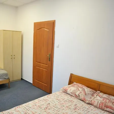 Economic Rooms- 24h Self Check-in Познань